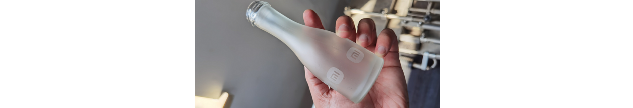 Frosted Glass Bottle Marking.png