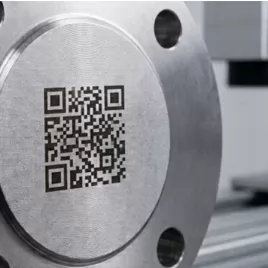 Cómo Marcar Códigos QR DPM de Alta Escaneabilidad en Metal: Guía de Láser de Fibra y Grabado